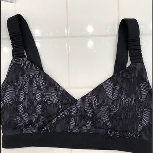 Fabletics sports bra